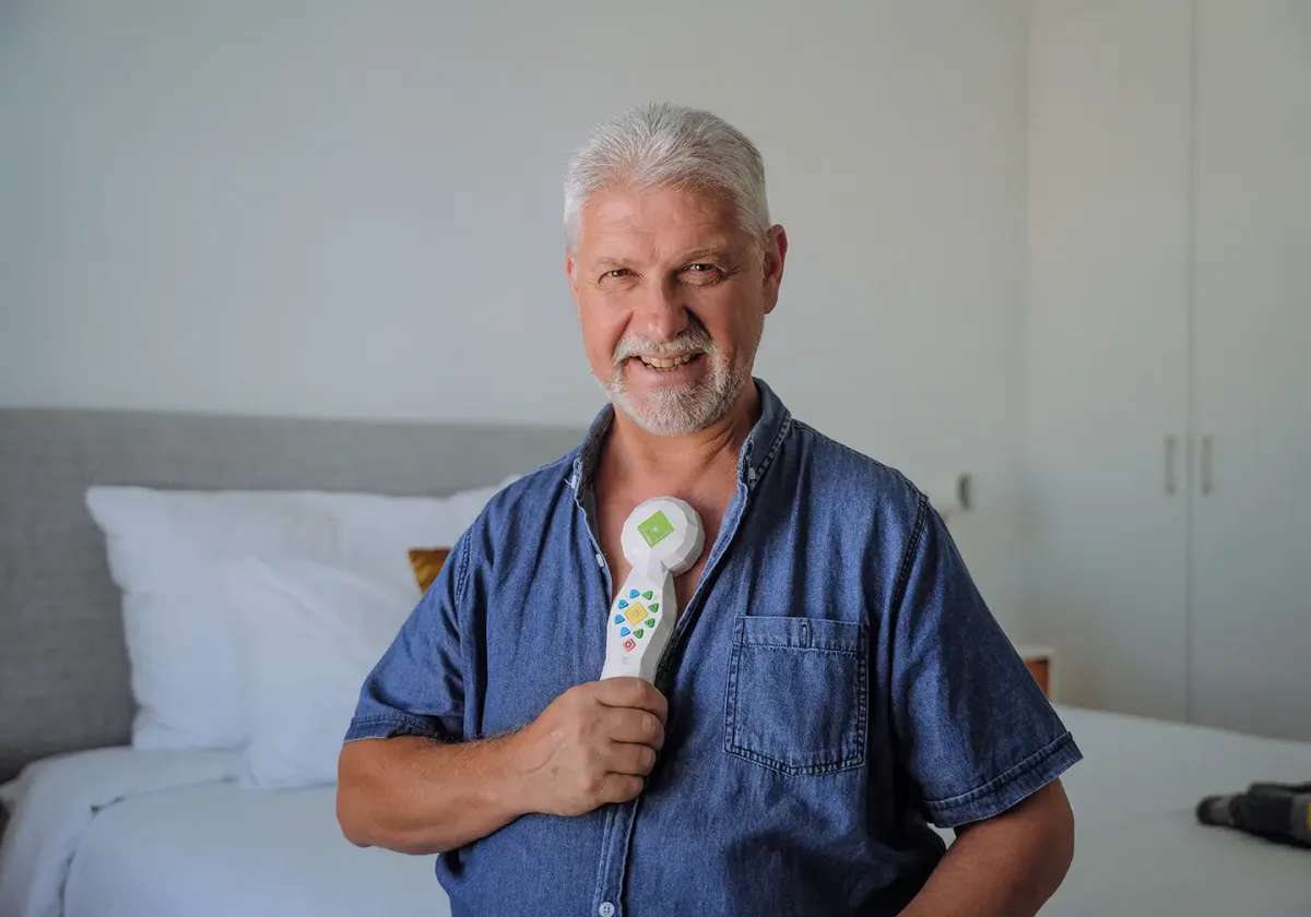 comra-mobile-slide-1